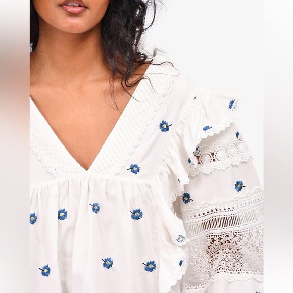 LUG VON SIGA WHITE/BLUE COTTAGE-CORE EMBROIDERED FLORAL CARLA V-NECK‎ BOHEMIAN - Picture 2 of 11